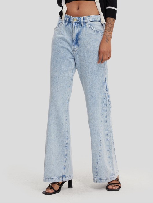 Wide-leg Light Washed Jeans